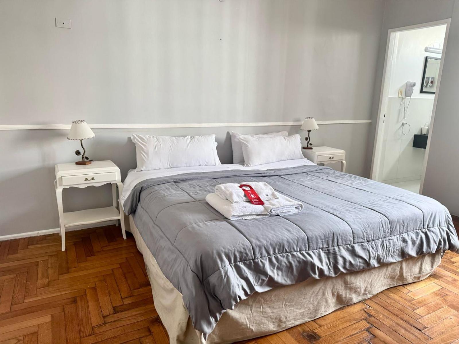 Hotel Lyon By Mh Buenos Aires Buitenkant foto