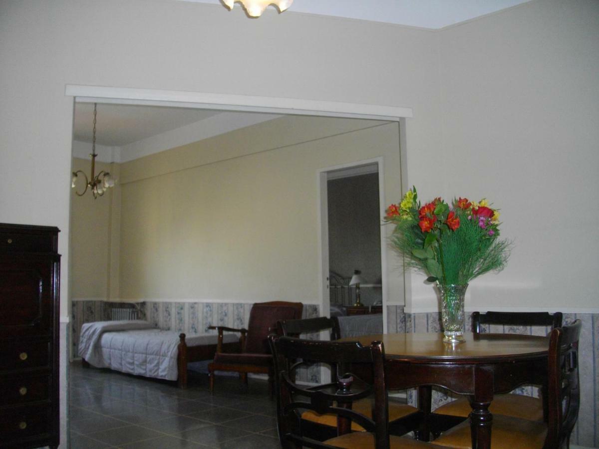 Hotel Lyon By Mh Buenos Aires Buitenkant foto